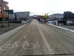 Some positive stuff - a nice cycle bridge in Trondheim