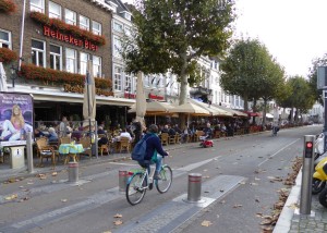 Permeable for cyclists and pedestrians