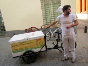 Seville egg and meat delivery service