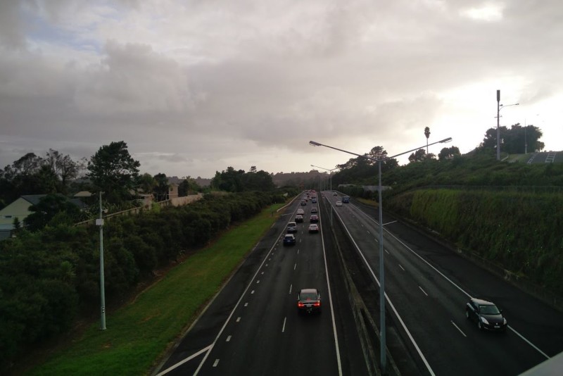 SH18-Congested-Tauhinu-Rd