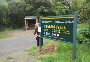 Motu Trail Pakahi Track sign closer