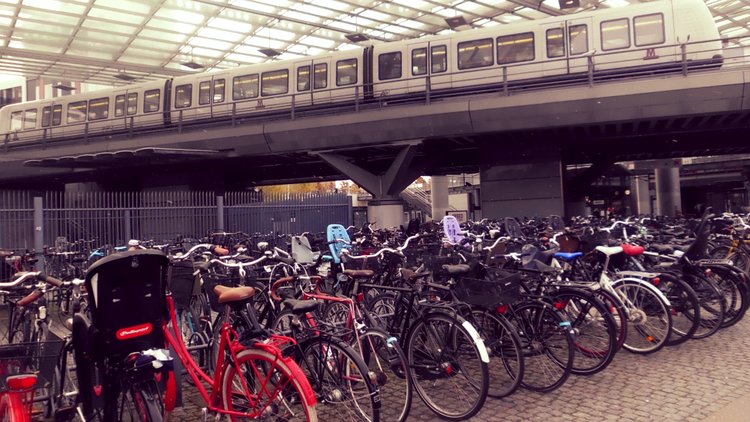1-cph-bike-parking-at-train-stations