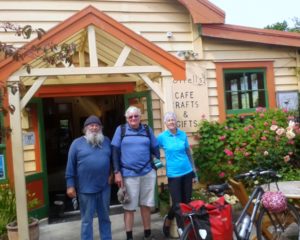 ahipara-ride-cafe-in-the-valley