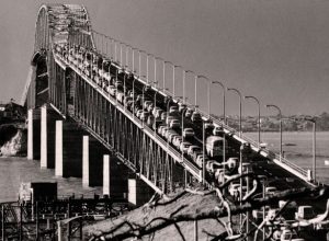 The Auckland Harbour Bridge in 1959. Photo via NZHistory.