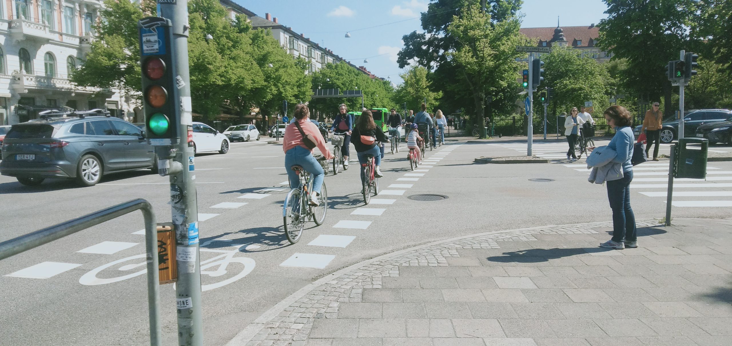 Commuting by bike in central Malmö