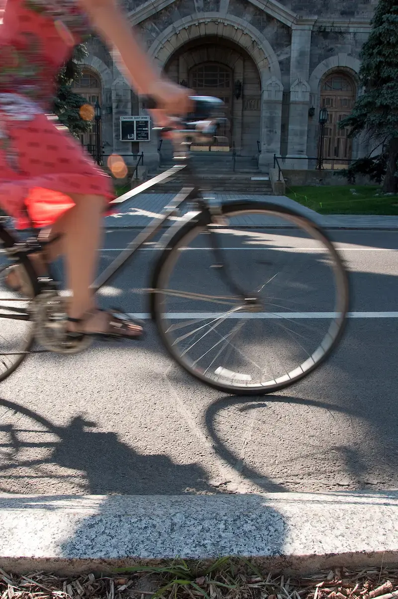 Bike goes over zigzag lines in road surface